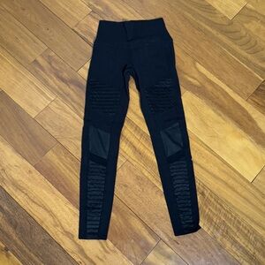 Alo Yoga Moto Leggings